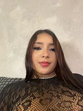 Sara_Rousex stripchat live cam model