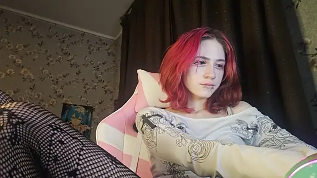 LinaAvelinku stripchat live cam model