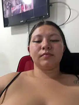 emmacortez2_ stripchat live cam model