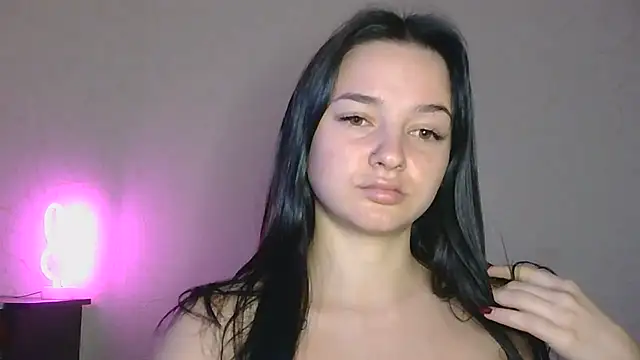 lole_di stripchat live cam model