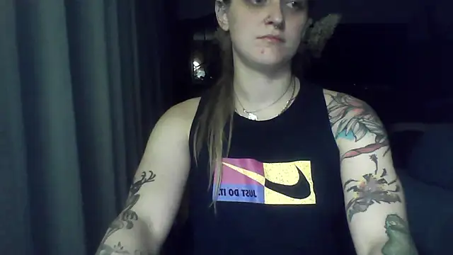 LeaWetGirl stripchat live cam model