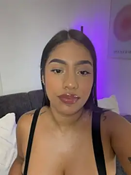 Sara_mocca_ stripchat live cam model