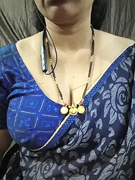 bhuvana_555 stripchat live cam model