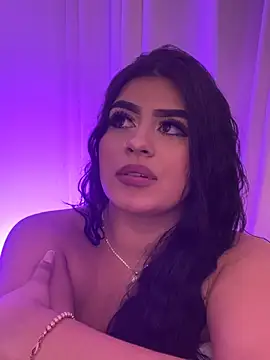 Kariina__69 stripchat live cam model