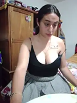caroline_bennett stripchat live cam model