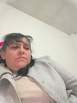 Natasha_miilf stripchat live cam model