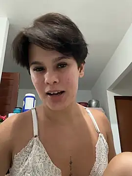 brasilmorena stripchat live cam model