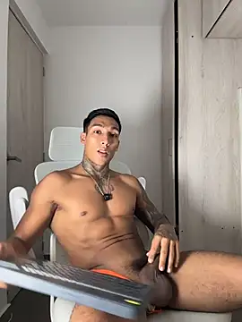 sendfer stripchat live cam model
