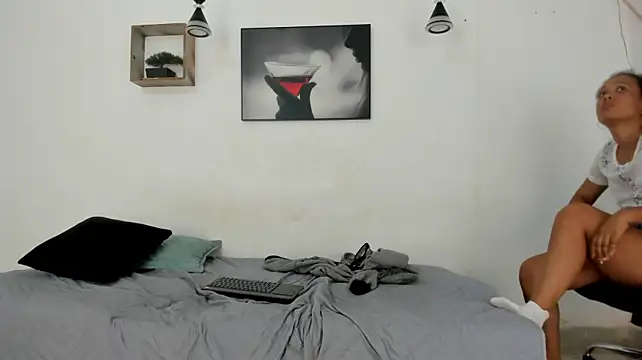 CarolineBrowm stripchat live cam model