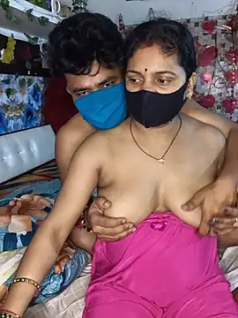 PeaCoooock stripchat live cam model