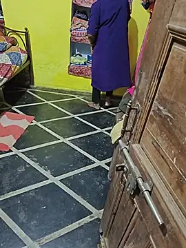 Priyasexcpl stripchat live cam model