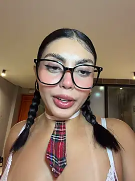 zui_lu stripchat live cam model