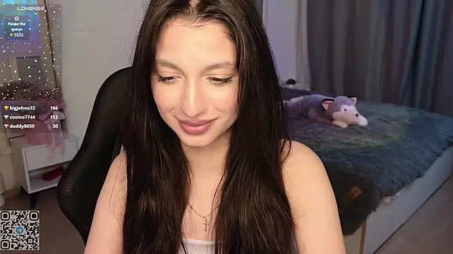 Honeycamilla stripchat live cam model