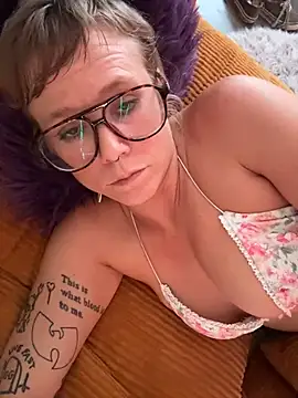 goodgirlbabydoll stripchat live cam model