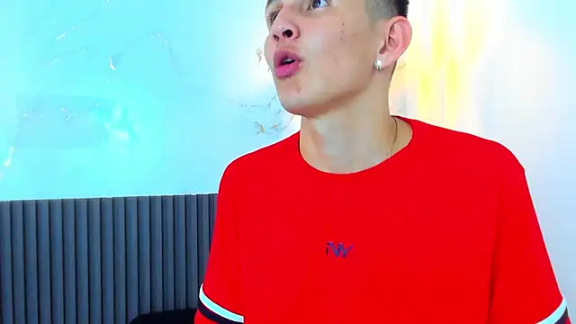 IzanArias stripchat live cam model