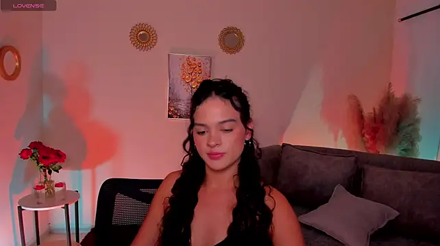 MaraVelvett stripchat live cam model