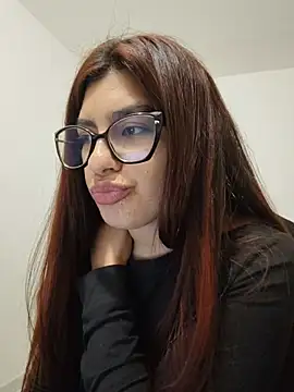 cutetemari stripchat live cam model