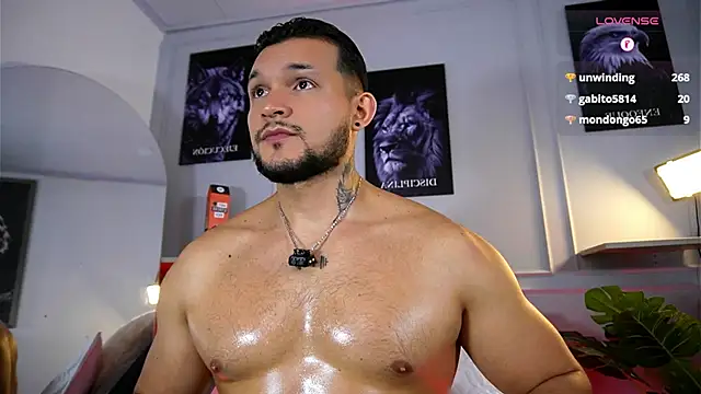 Marco_Vega stripchat live cam model