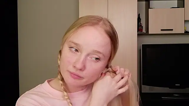 Shawty_Mia stripchat live cam model