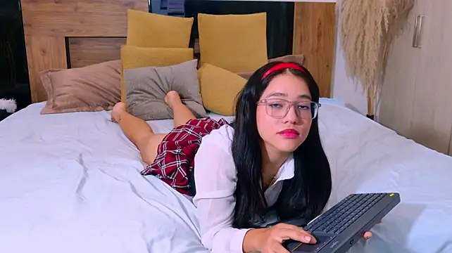 AntonellaBons stripchat live cam model