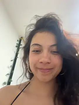 NefertitiXO stripchat live cam model