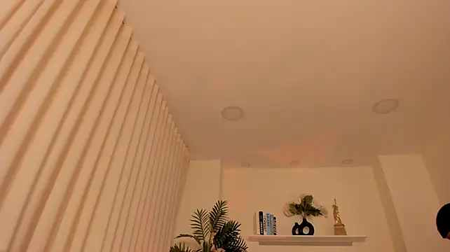 IsabellaAllen stripchat live cam model