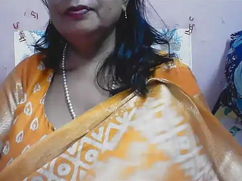 Sweet_ritika143 stripchat live cam model