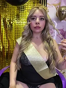 CristalGmez stripchat live cam model