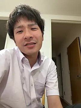 yuuki8910 stripchat live cam model