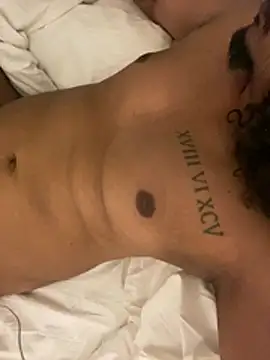 daddyvibes stripchat live cam model