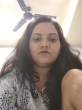 Anushka_Singh0 stripchat live cam model
