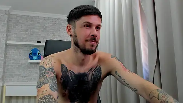 JonahShaw stripchat live cam model