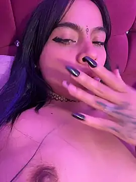 sophia_banks stripchat live cam model
