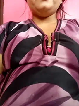 hottyroyp stripchat live cam model