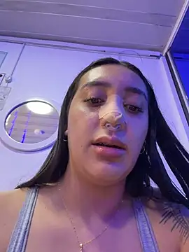 Hannahoff stripchat live cam model