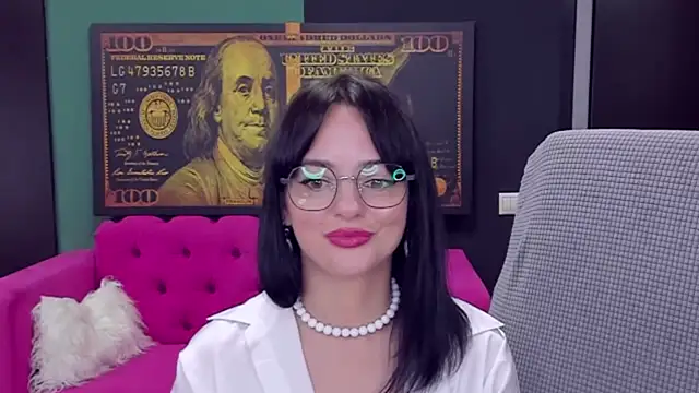 BellaRowan stripchat live cam model