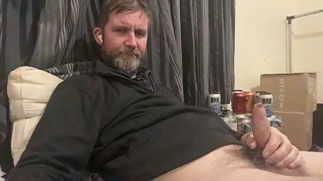 Mayhem_NZ stripchat live cam model