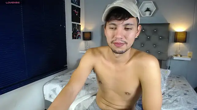 xxx_thesupercum_ stripchat live cam model