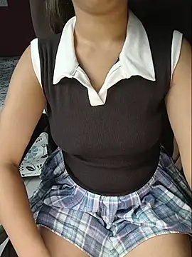 Aditi_1 stripchat live cam model