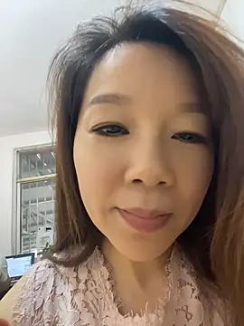 si-si-love stripchat live cam model