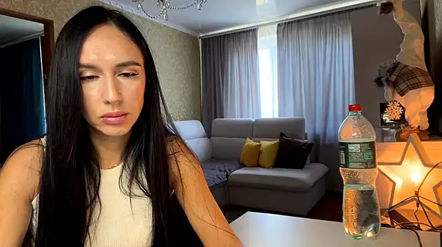 RinAurea stripchat live cam model