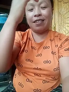 pm2002a stripchat live cam model