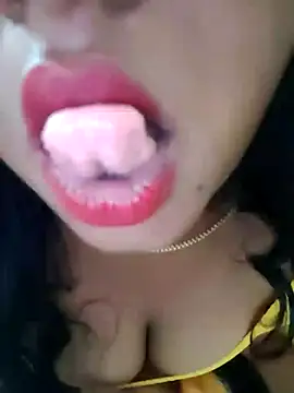 Ramya_369 stripchat live cam model