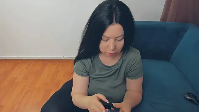 BrilliantGirll stripchat live cam model