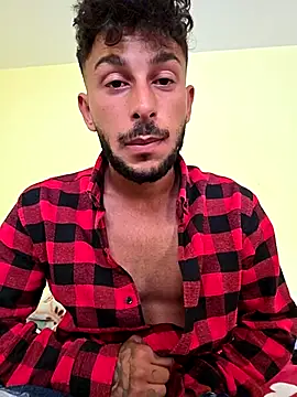 Iulianmarius12 stripchat live cam model