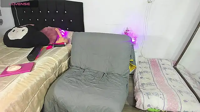 verodaza stripchat live cam model