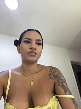 amara_wet04 stripchat live cam model