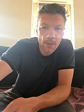 tomek84 stripchat live cam model