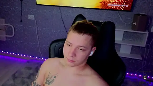 Karl_Night_ stripchat live cam model