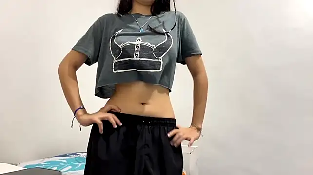 LoisKoski stripchat live cam model